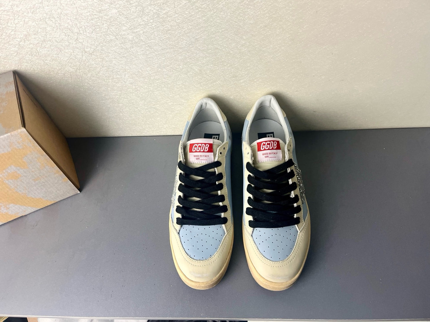 Golden Goose Sneakers 2025