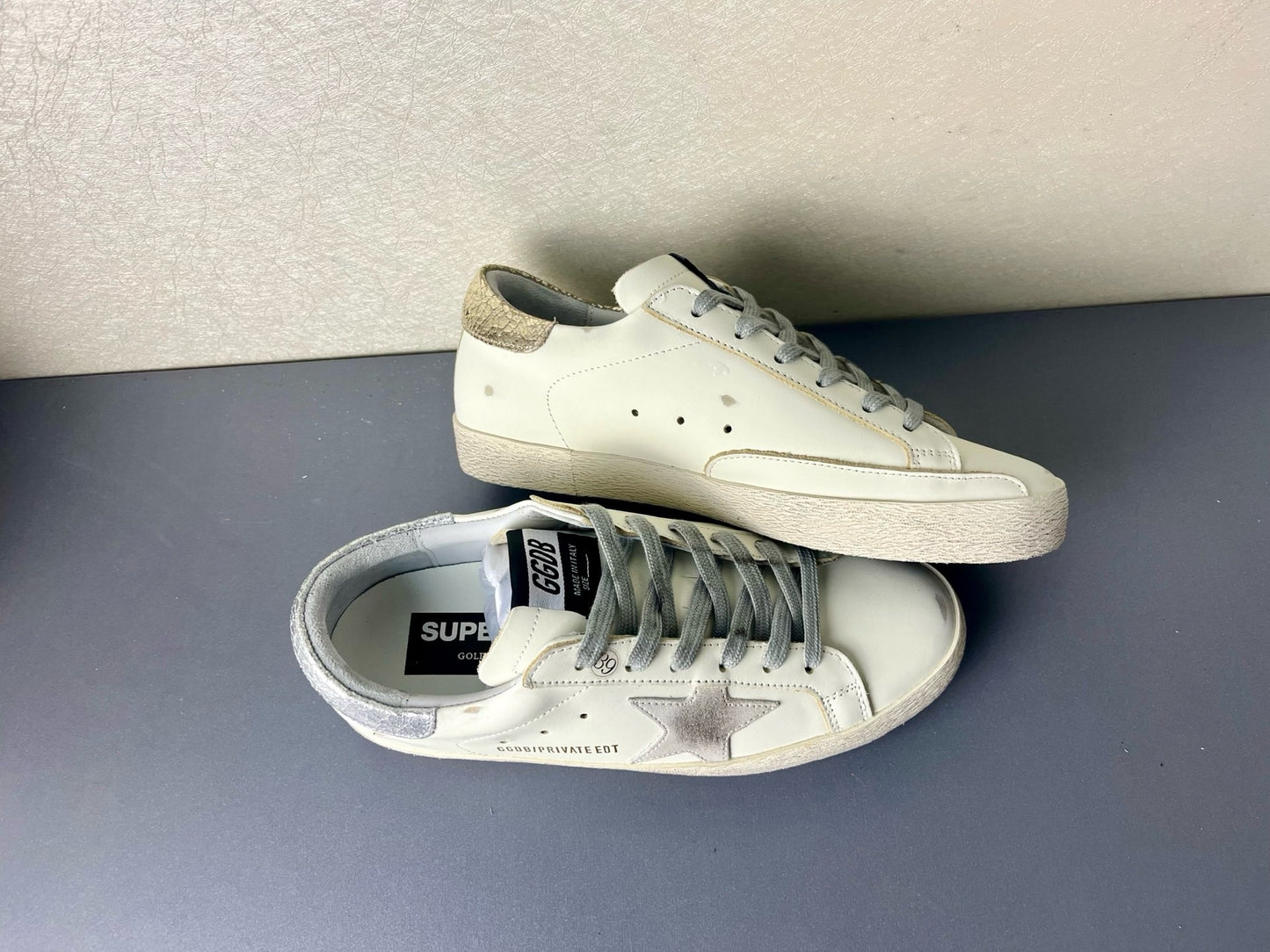 Golden Goose Sneakers 2025
