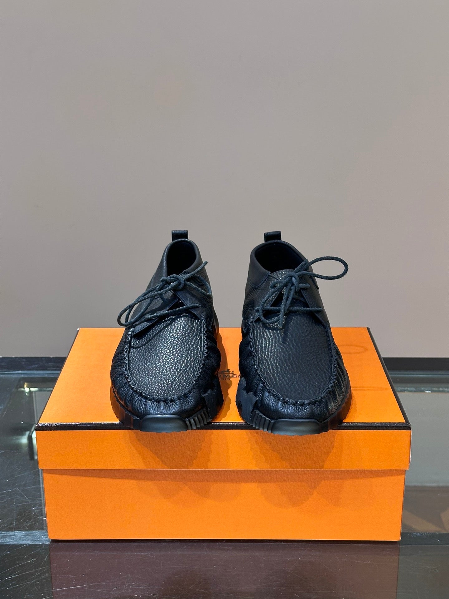 HERMES Bouncing sneaker shoes (VARIOS)