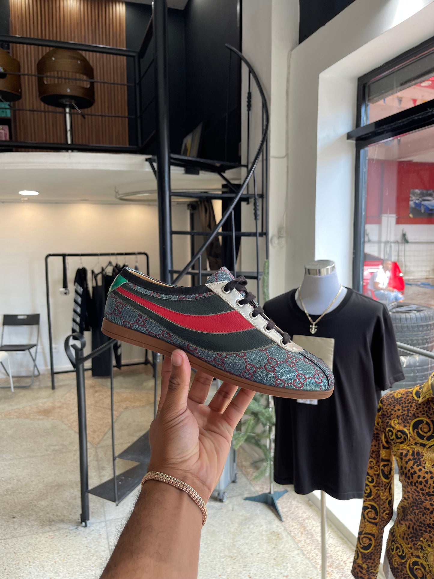 Size 39. Calzado HOT SALE GUCCI