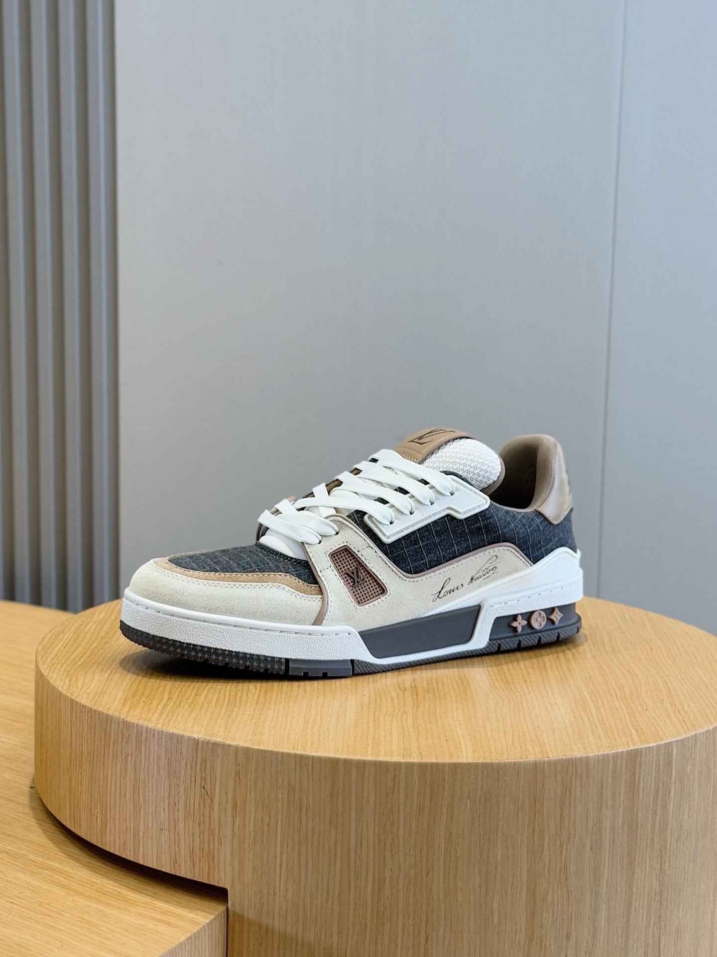 LV TRAINER (1AHTFP/1AHTG9)