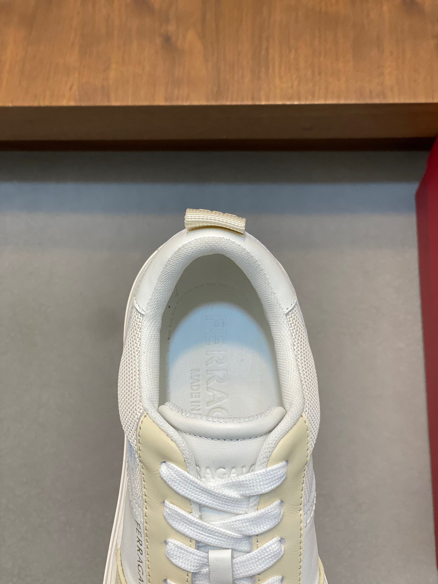 FERRAGAMO Panelled Sneakers (VARIOS COLORES)