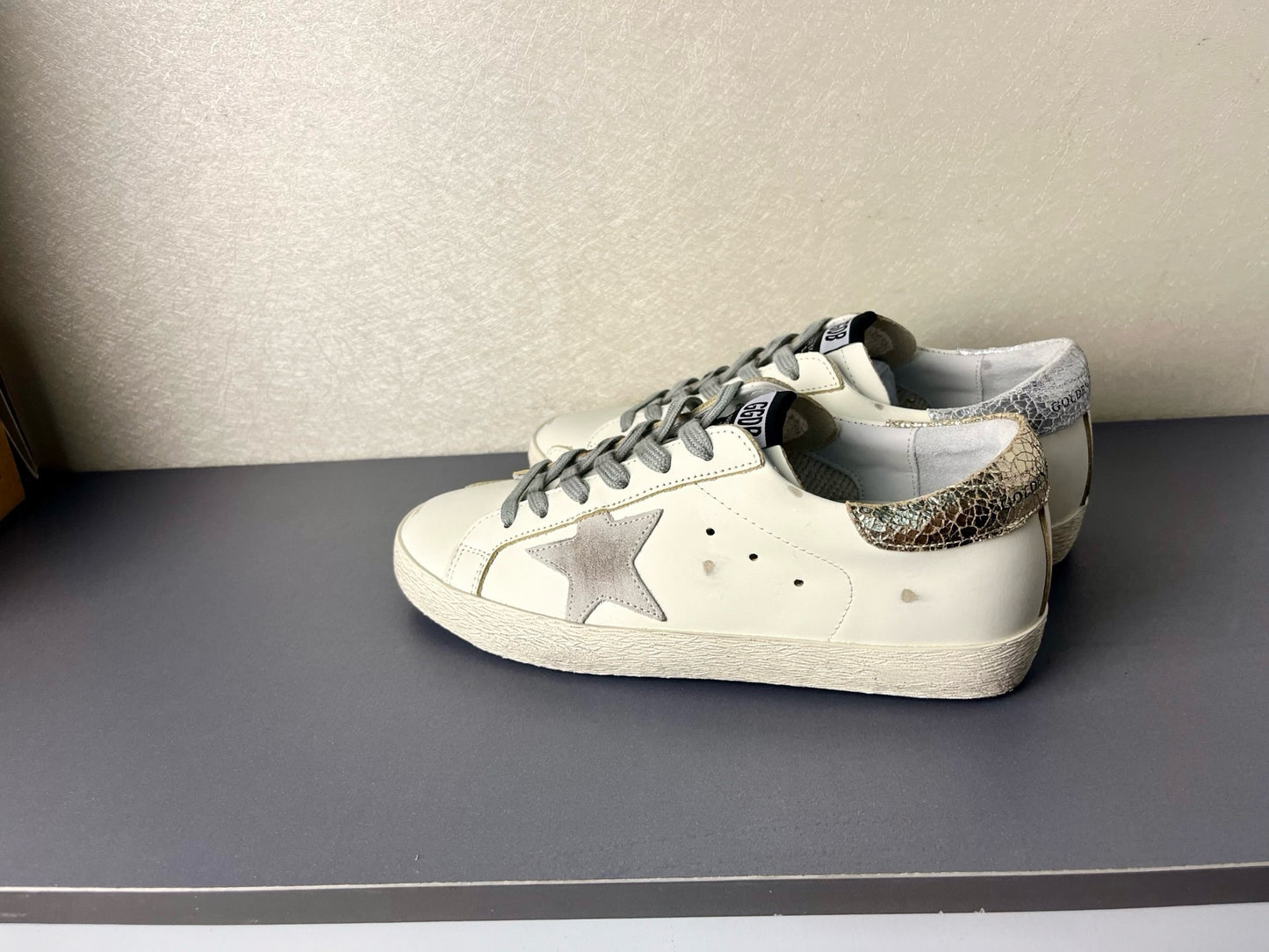 Golden Goose Sneakers 2025