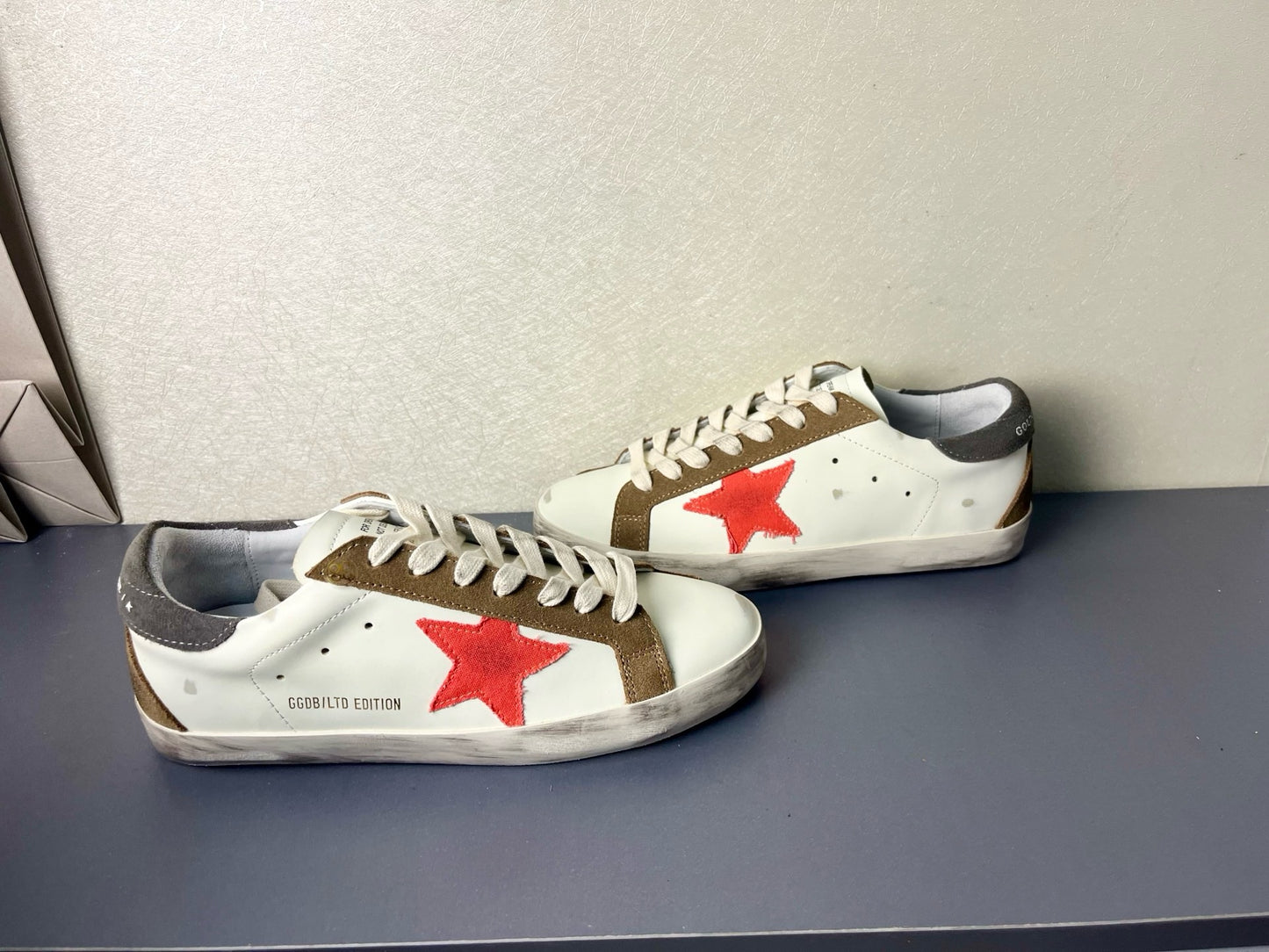 Golden Goose Sneakers 2025