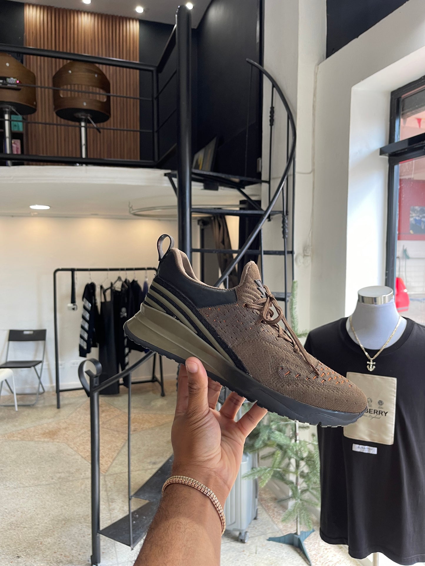 Size 43 Calzado HOT SALE LV