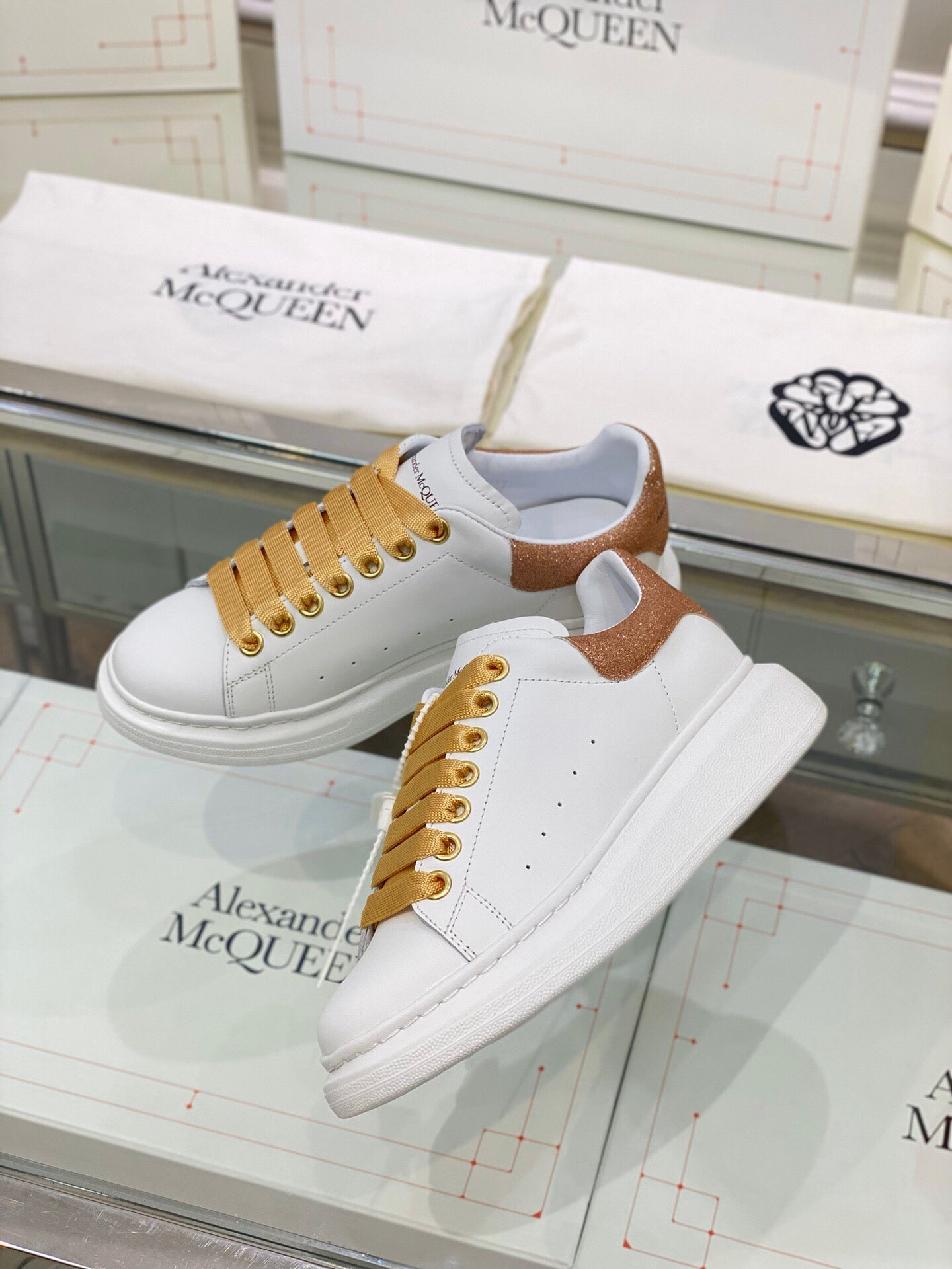 Alexander McQ - Varios Modelos