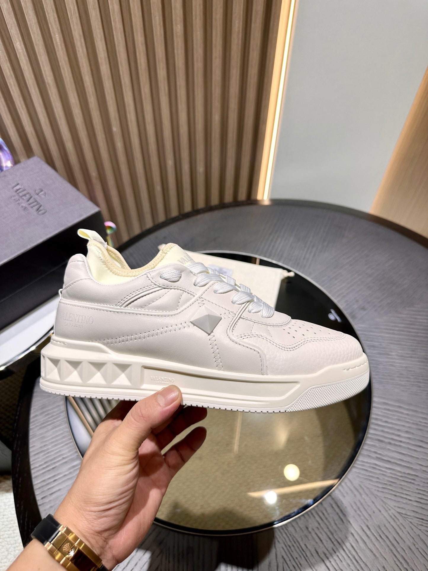 VALENTINO One Stud XL (VARIOS)