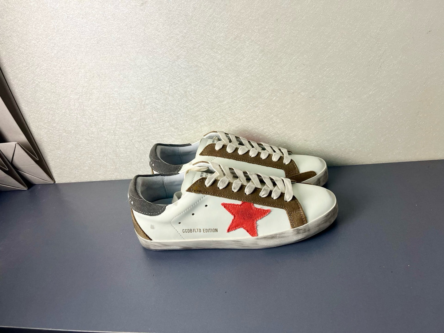 Golden Goose Sneakers 2025