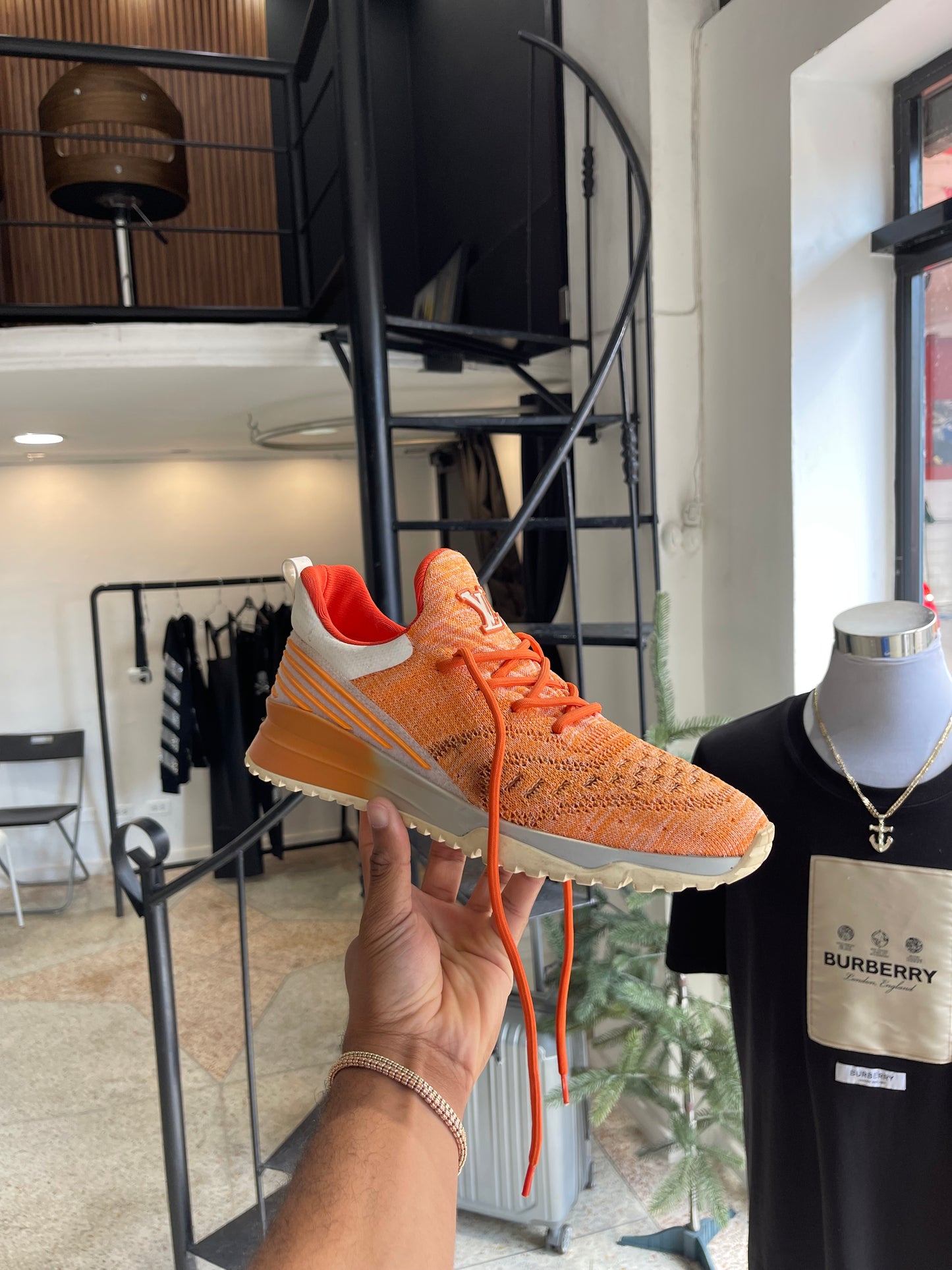 Size 44 Calzado HOT SALE LV