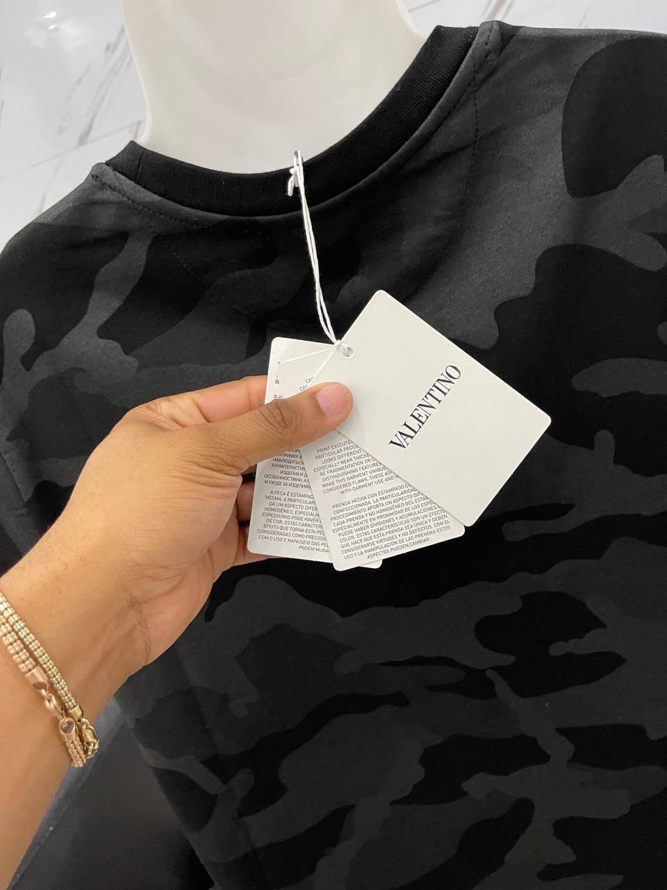 TOP00005 Valent T-Shirt