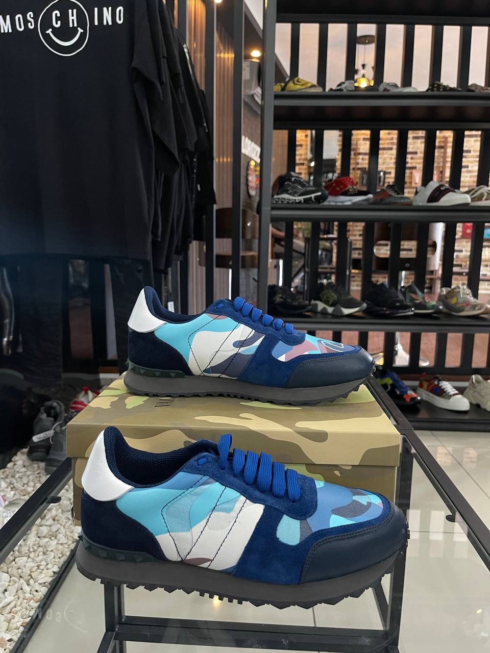 FEET00130 VL
