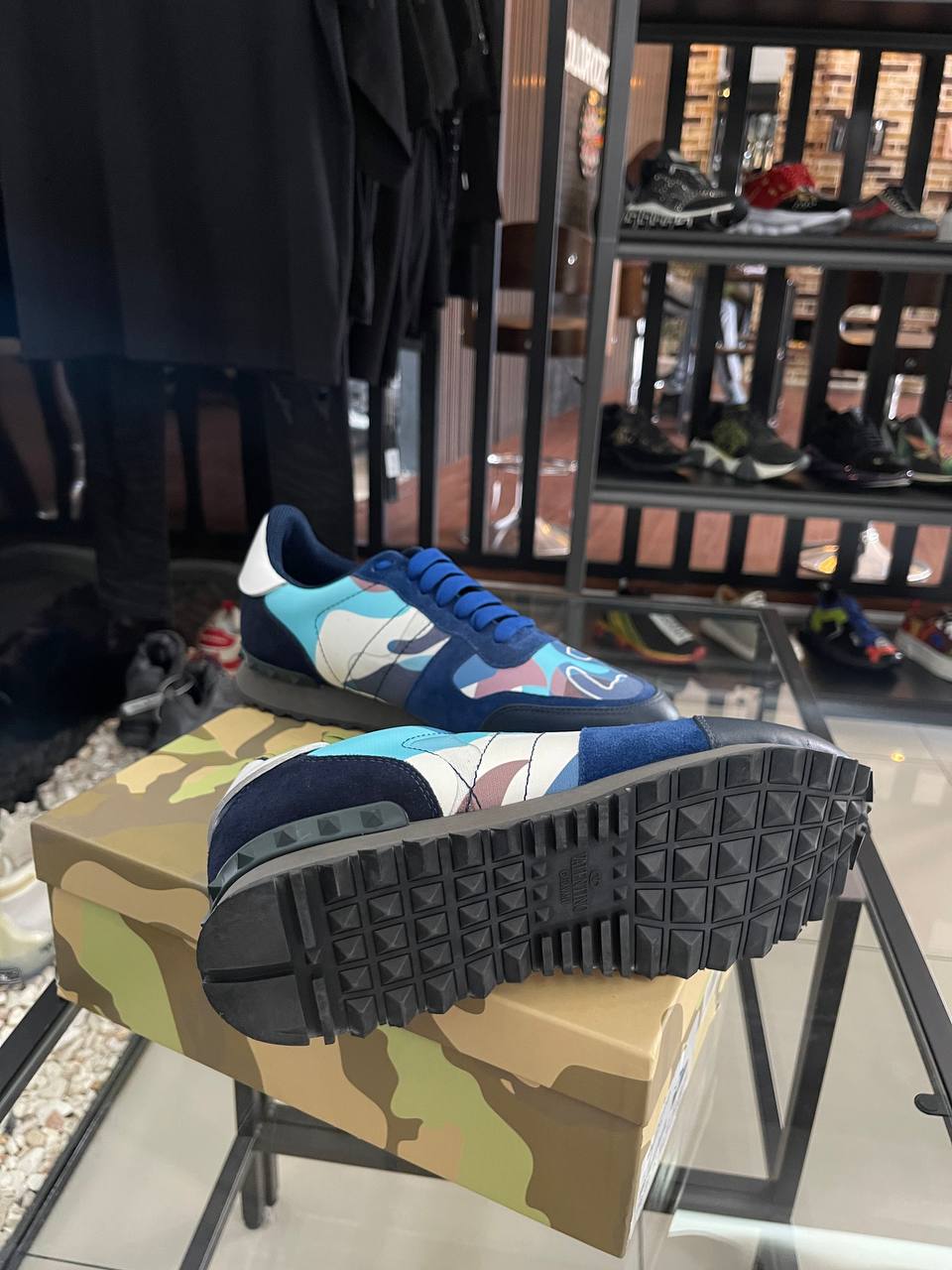 FEET00130 VL