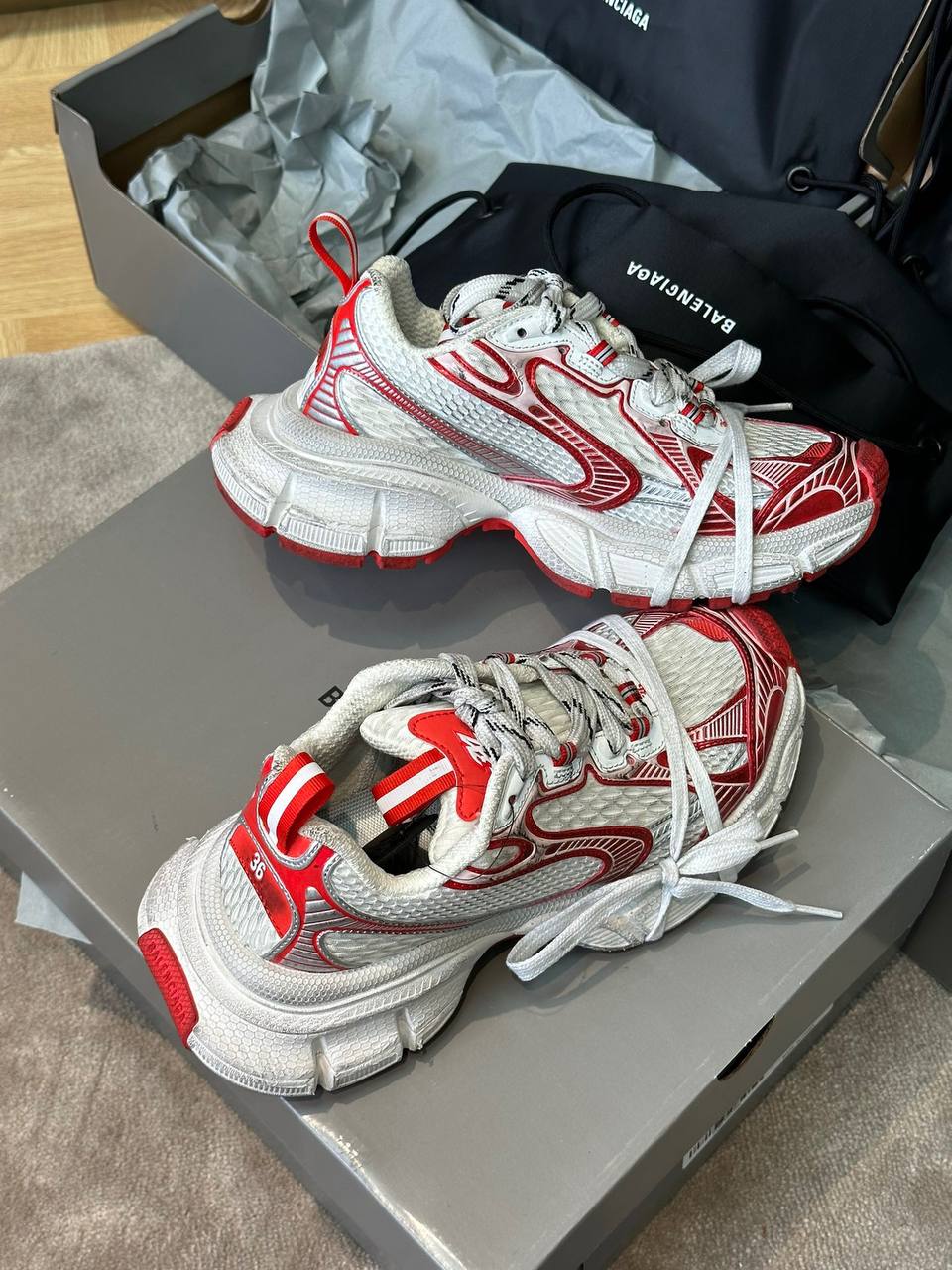 FEET00111 BALEN