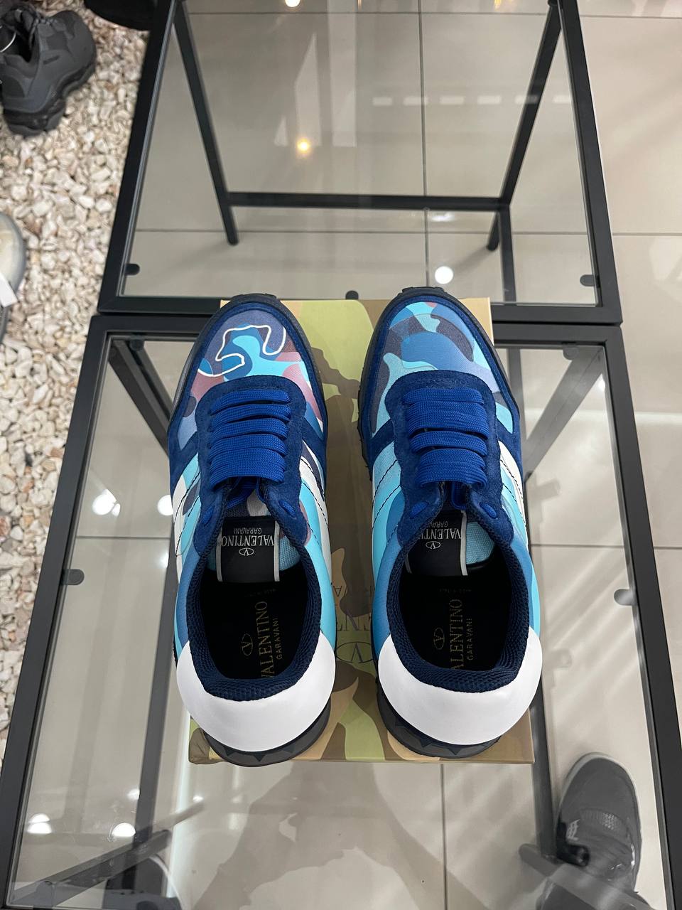 FEET00130 VL