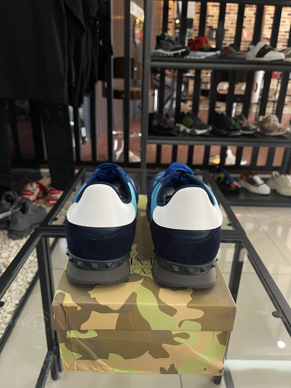 FEET00130 VL