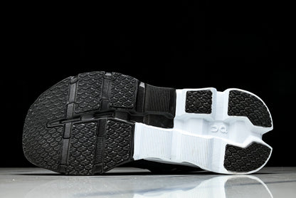 ON CLOUDFLAYER5 (Varios)