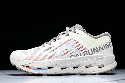 ON CLOUDMONSTER (Varios)