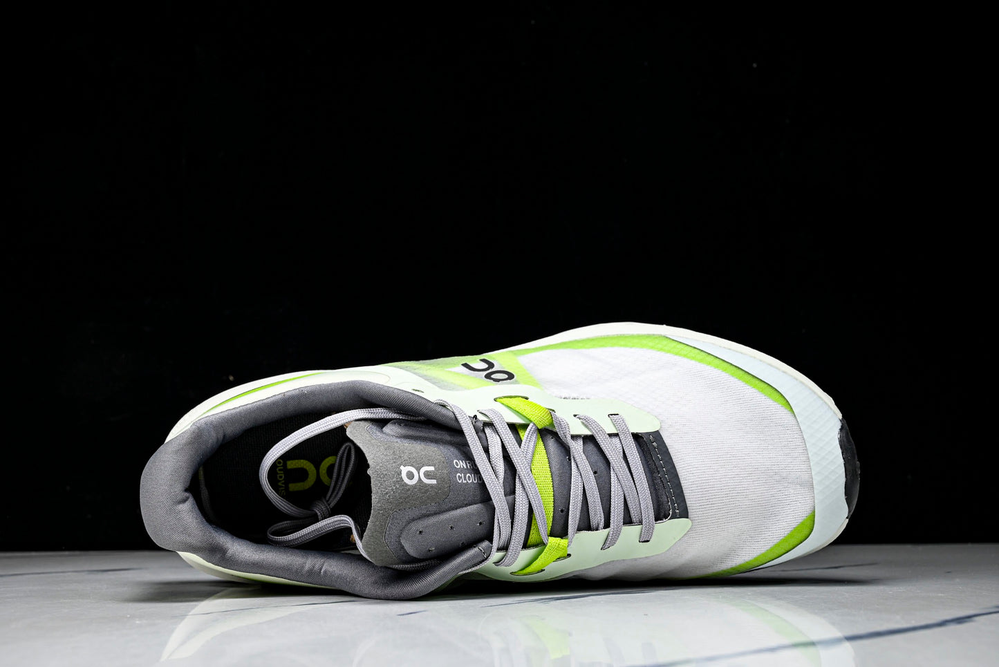 ON CLOUDVISTA 2 (Varios)