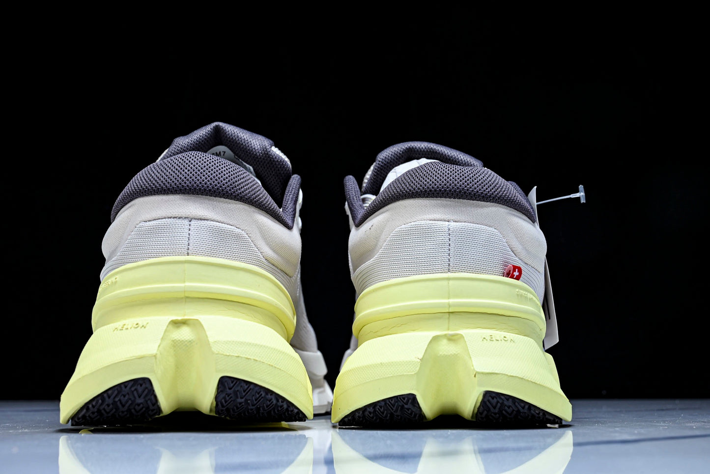 ON CLOUDFLAYER5 (Varios)