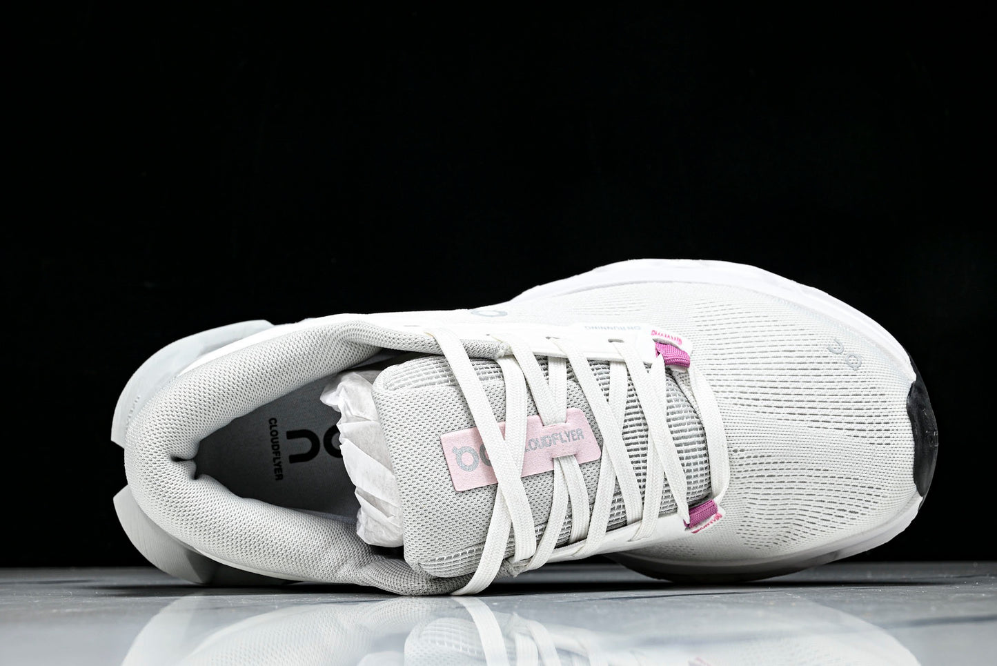 ON CLOUDFLAYER5 (Varios)