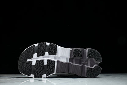 ON CLOUDFLAYER5 (Varios)