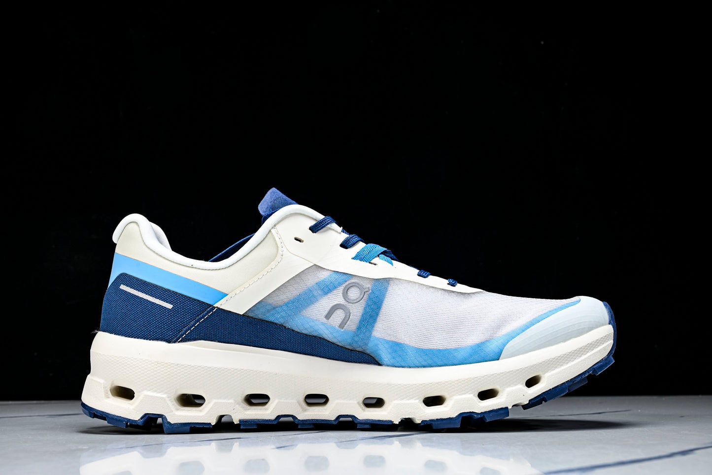 ON CLOUDVISTA 2 (Varios)