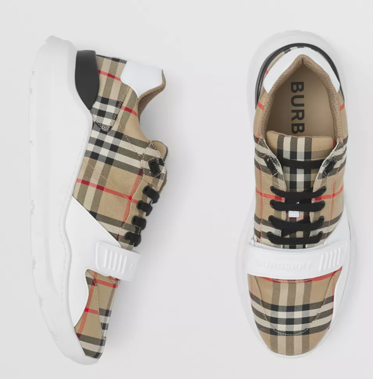 BURBERRY Broche (Varios Modelos)