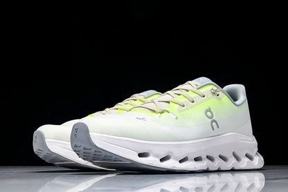 ON CLOUDTILT (Varios)