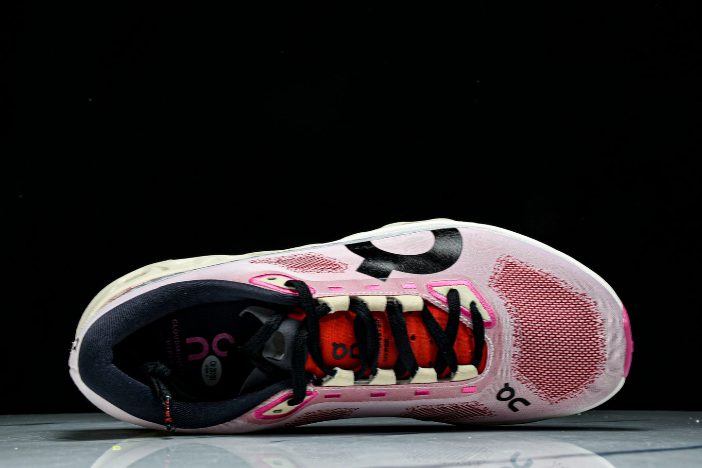 ON CLOUDMONSTER (Varios)