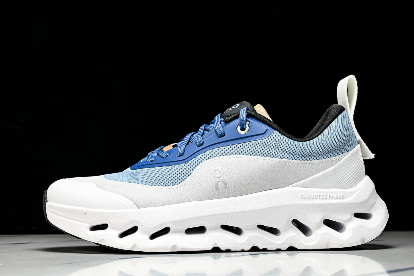 ON CLOUDTILT 2.0 x LOEWE (Varios)