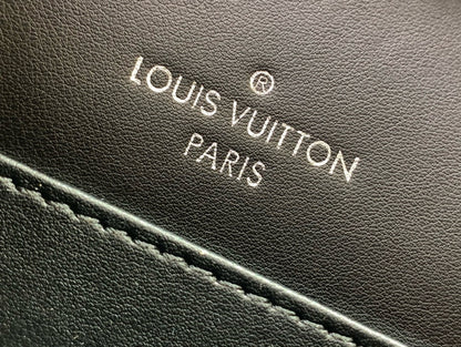 LV Clutch Box M12876