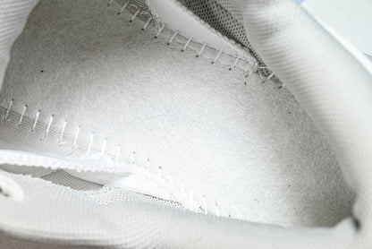 ON CLOUDFLAYER5 (Varios)