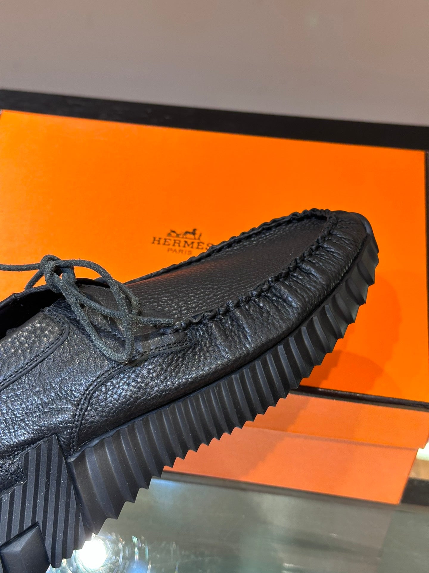 HERMES Bouncing sneaker shoes (VARIOS)