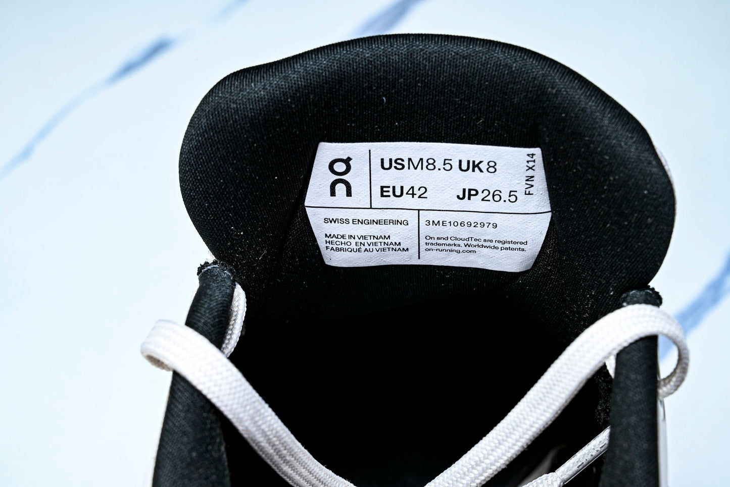 ON CLOUDTILT 2.0 x LOEWE (Varios)