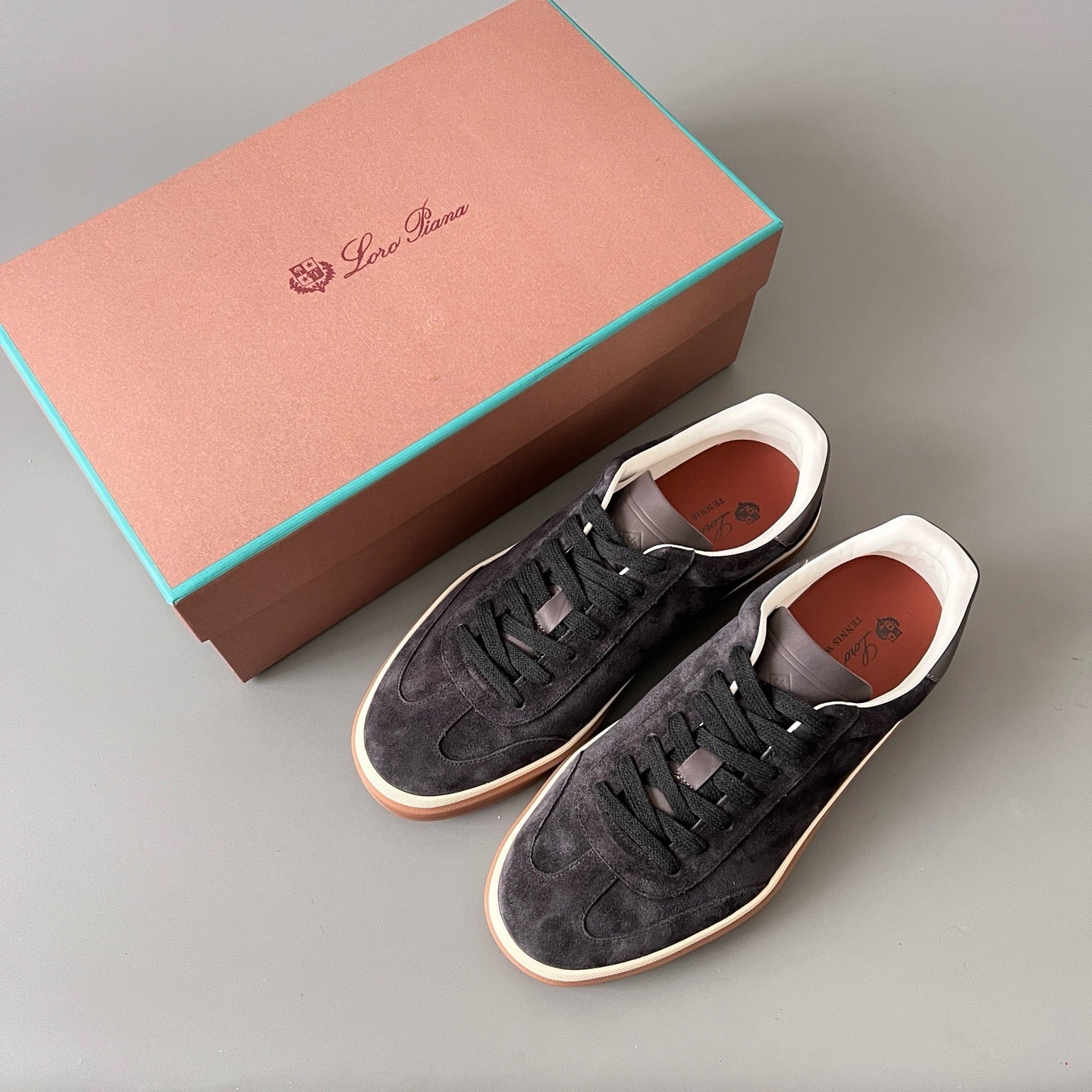 LORA PIANA  Sneakers (Varios)