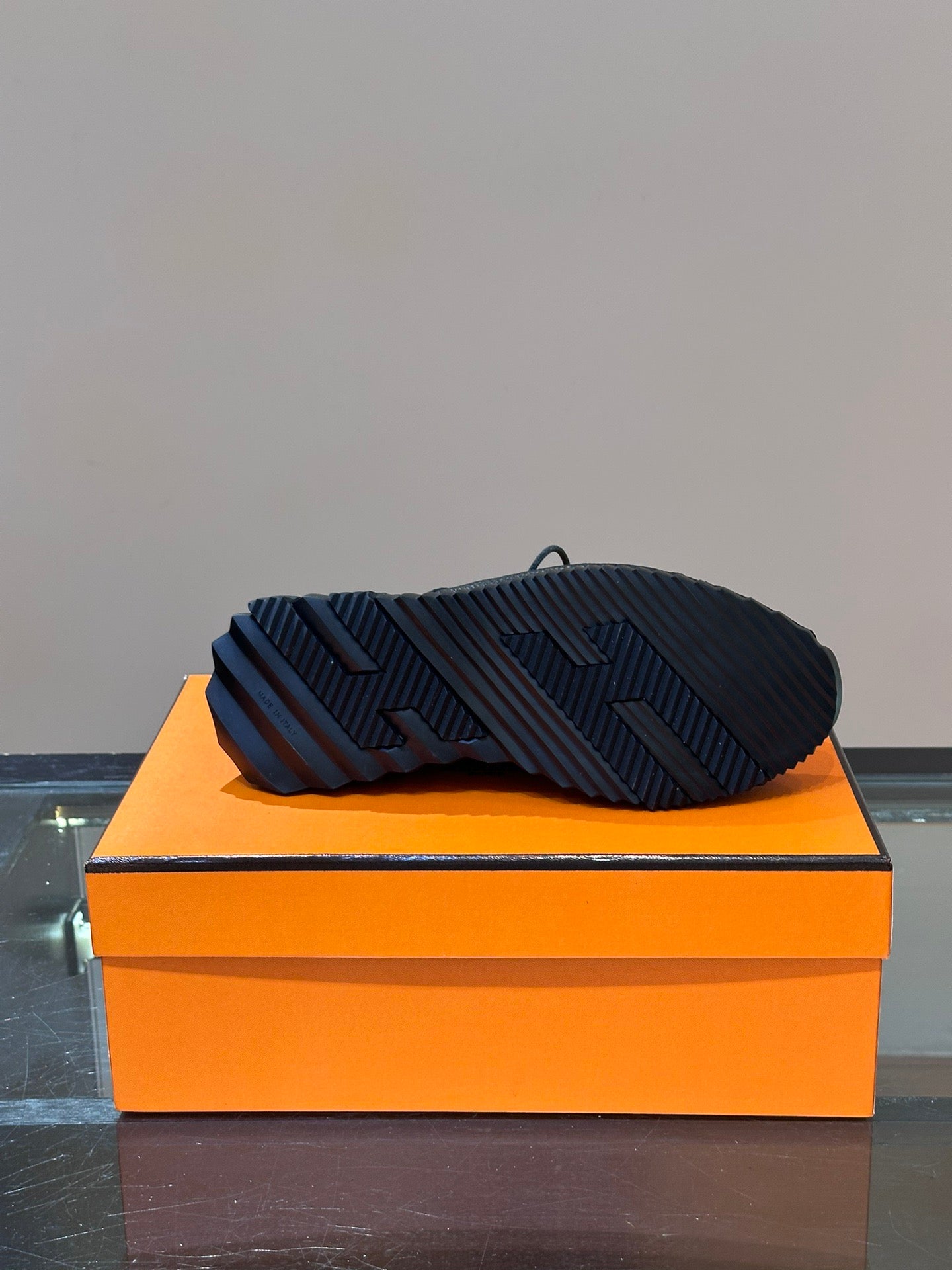 HERMES Bouncing sneaker shoes (VARIOS)