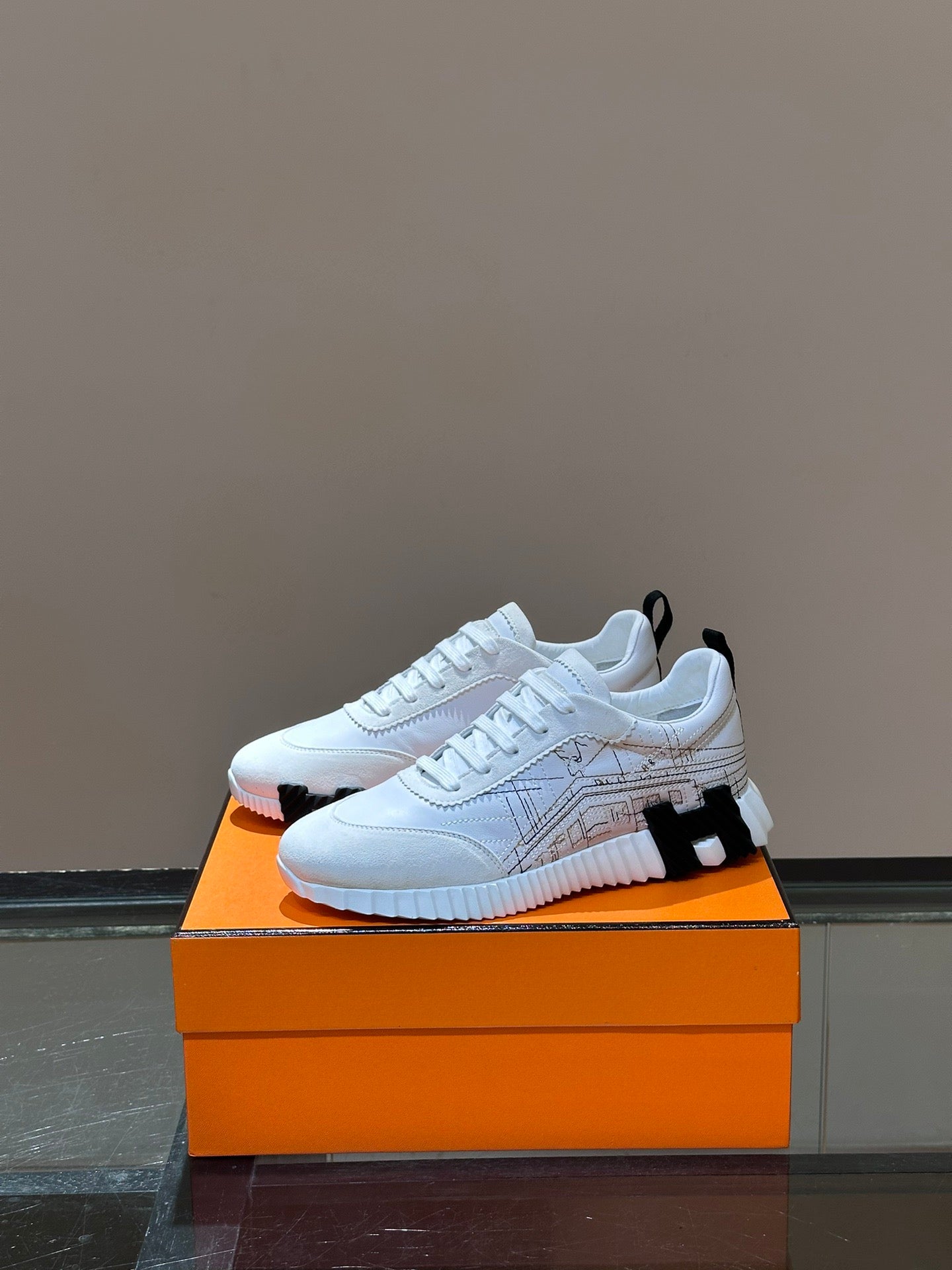 HERMES Bouncing sneaker (VARIOS)