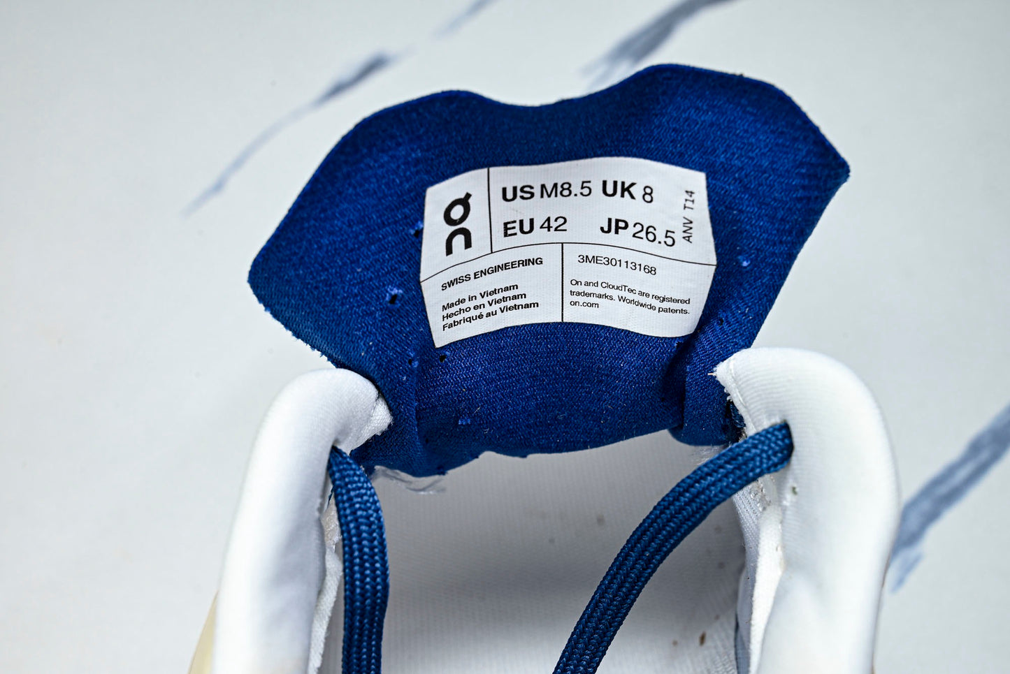 ON CLOUDVISTA 2 (Varios)