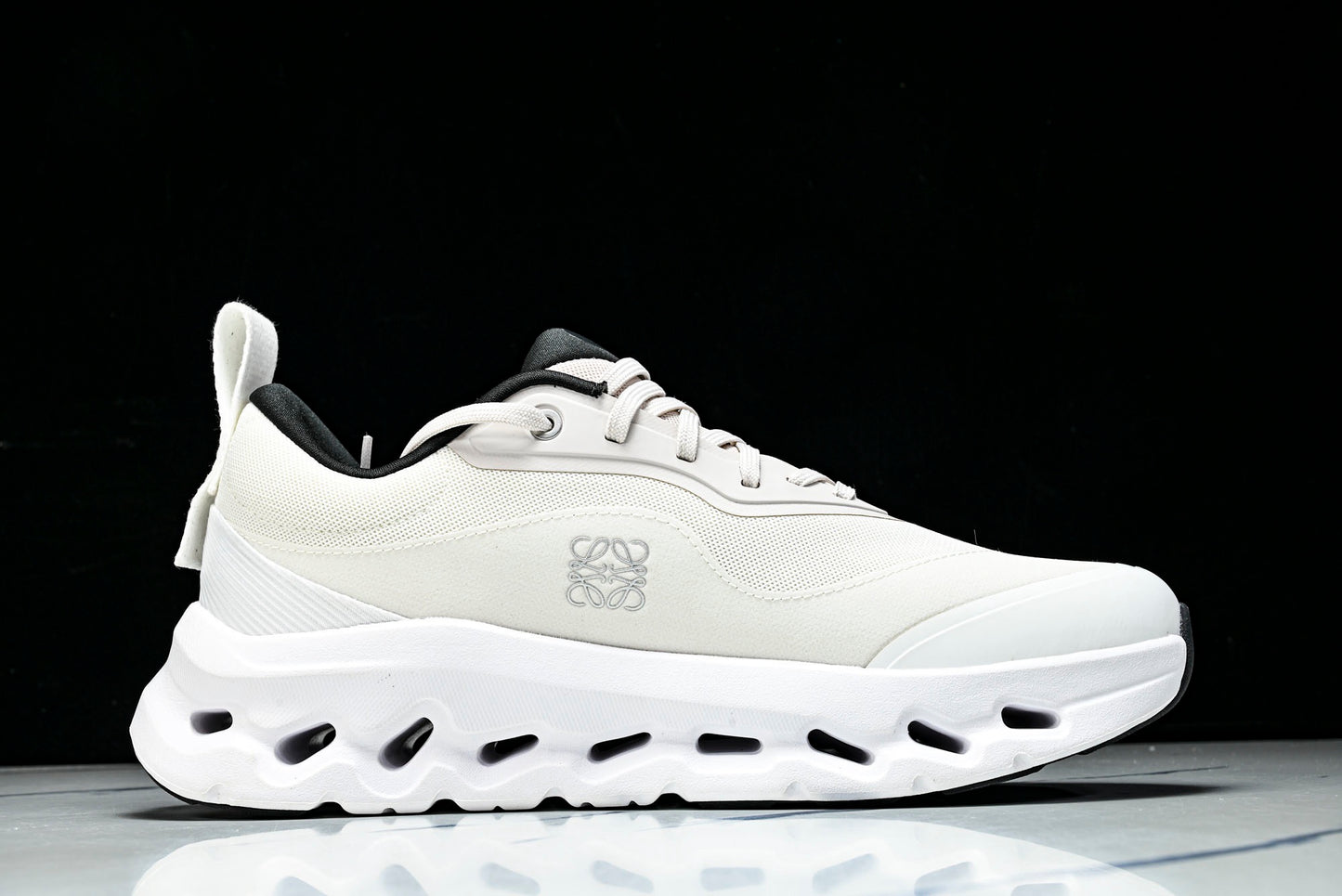 ON CLOUDTILT 2.0 x LOEWE (Varios)