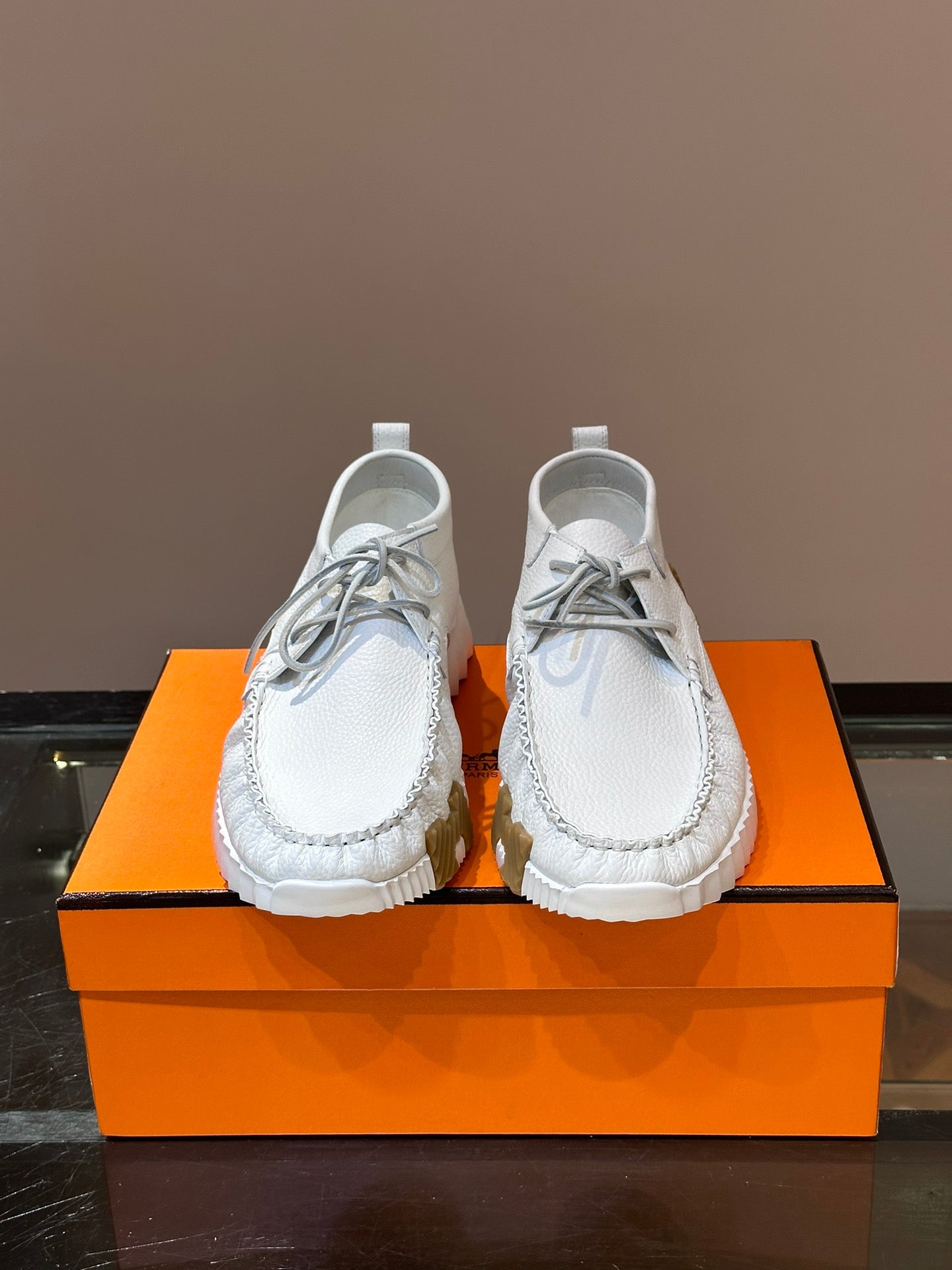 HERMES Bouncing sneaker shoes (VARIOS)