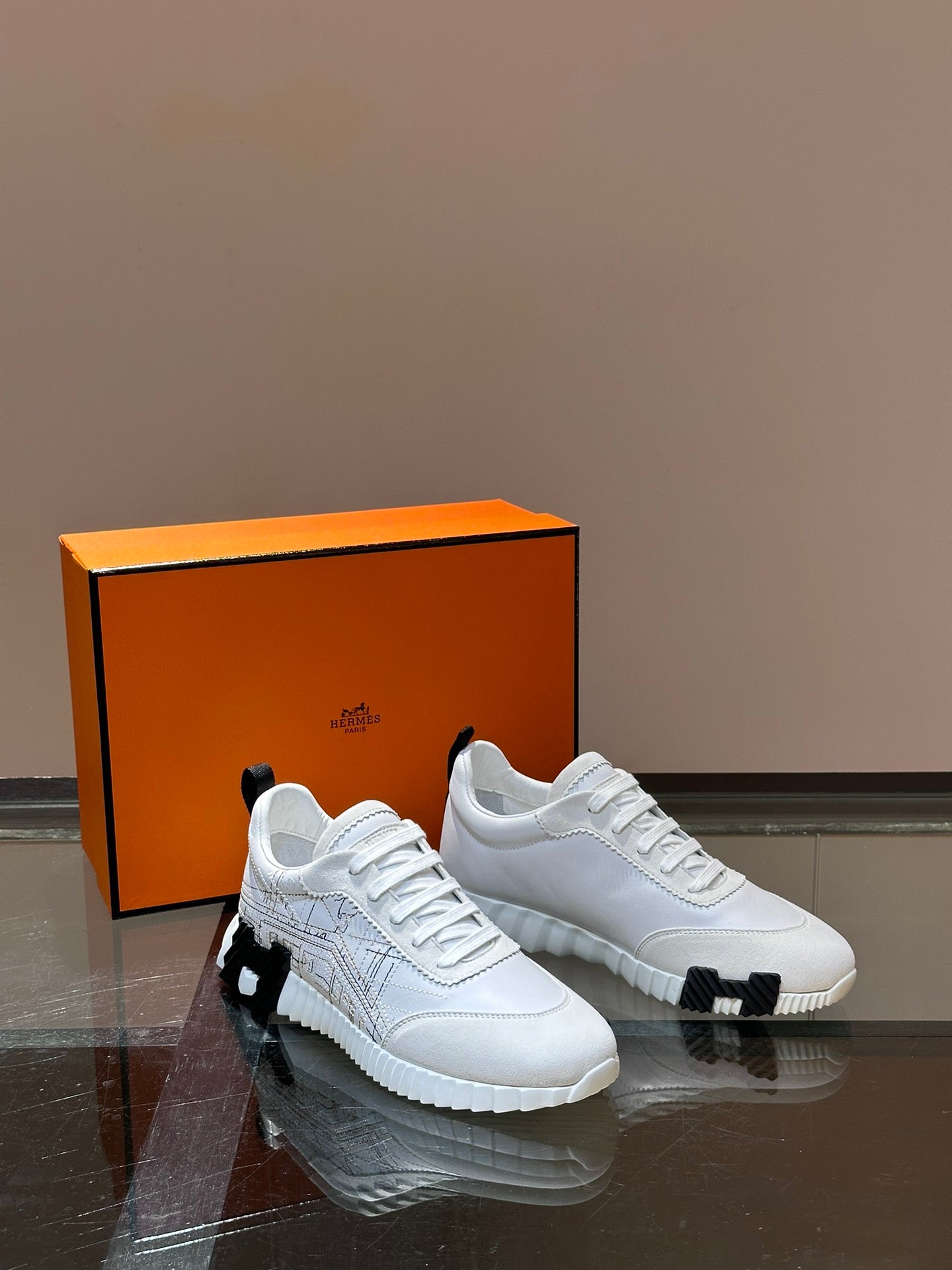 HERMES Bouncing sneaker (VARIOS)