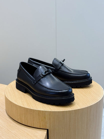 HERMES Casual Shoes