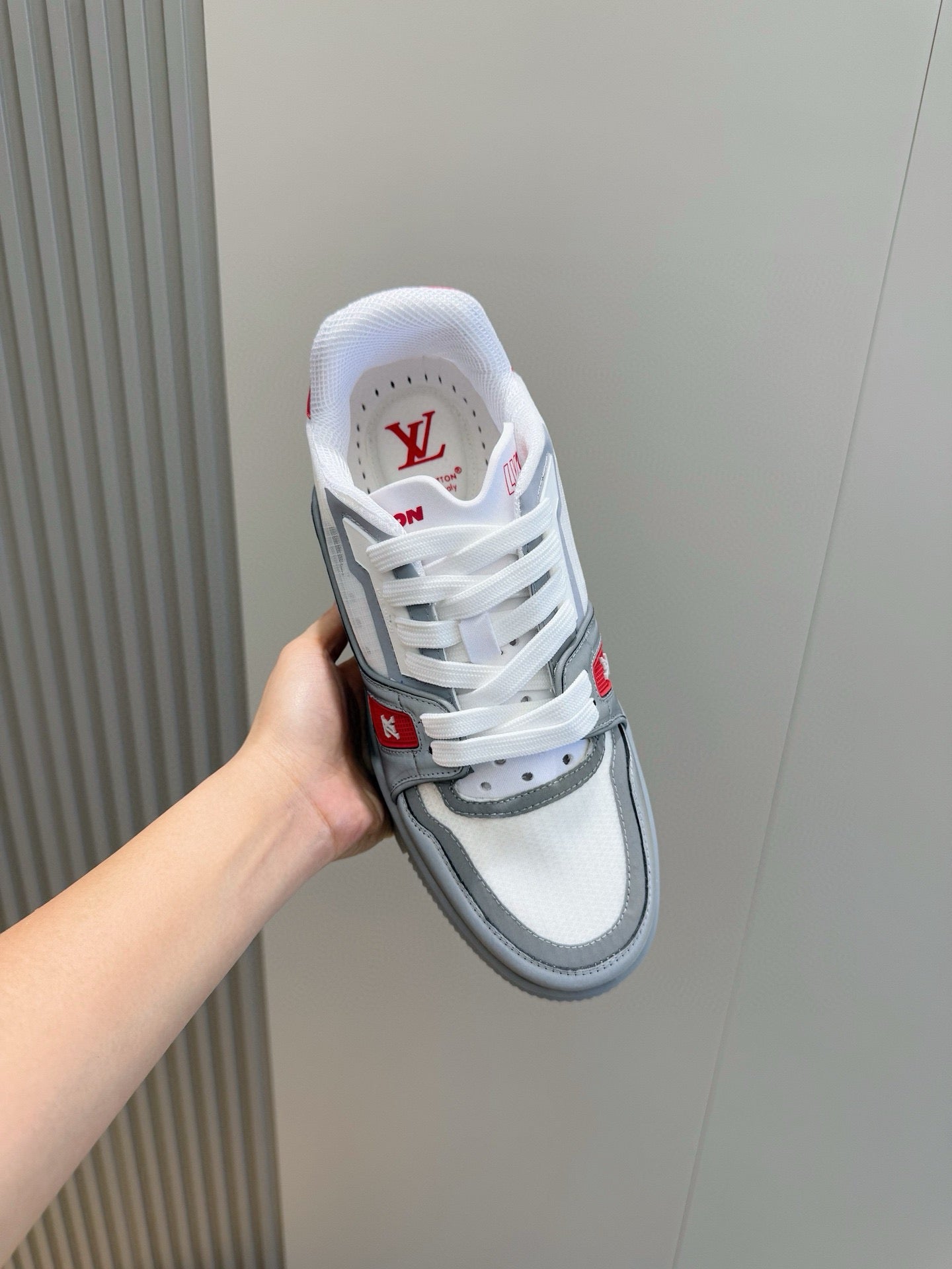 LV TRAINER (1AHTIO/1AHTJS/1AHTJ8)
