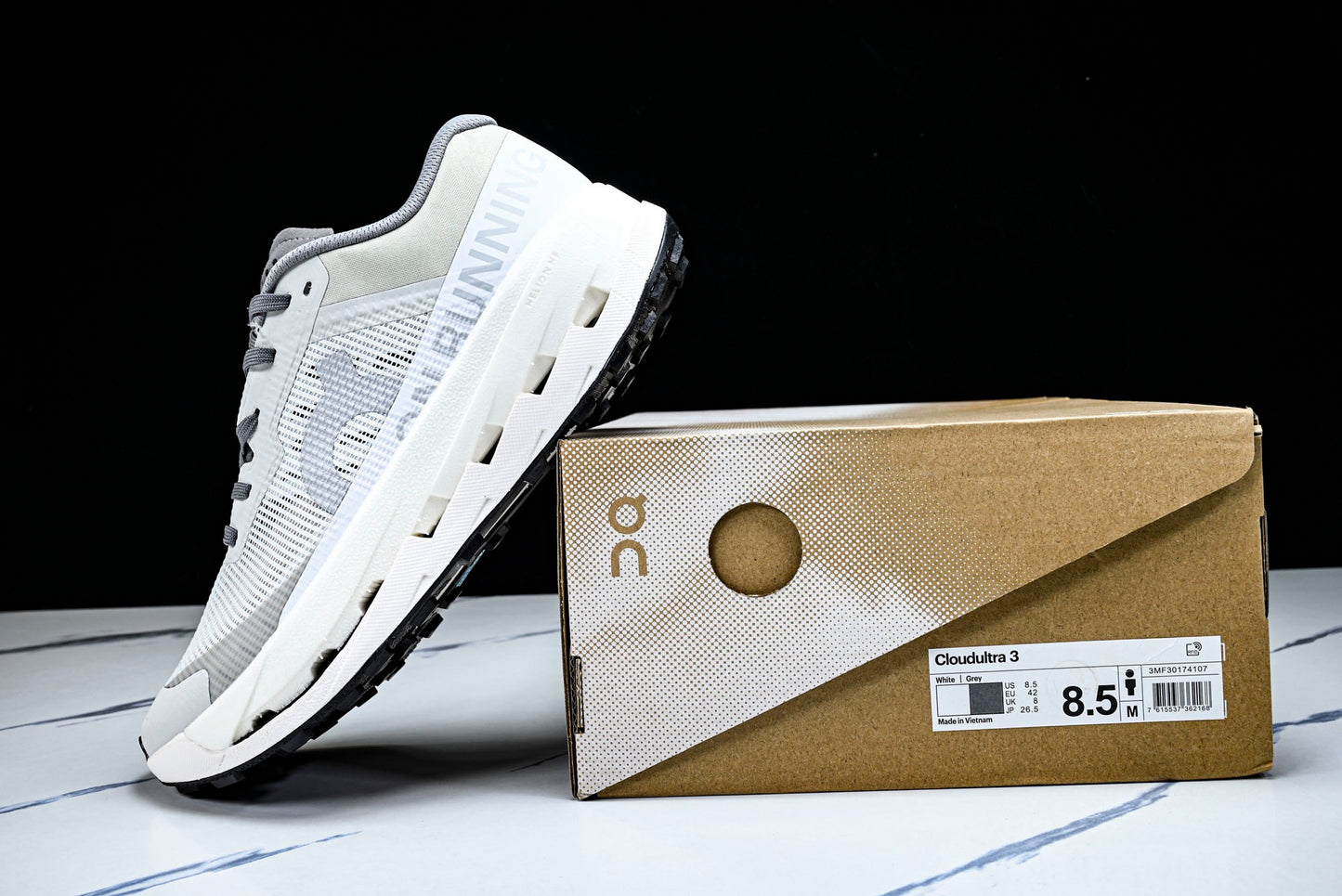 ON CLOUDMONSTER (Varios)