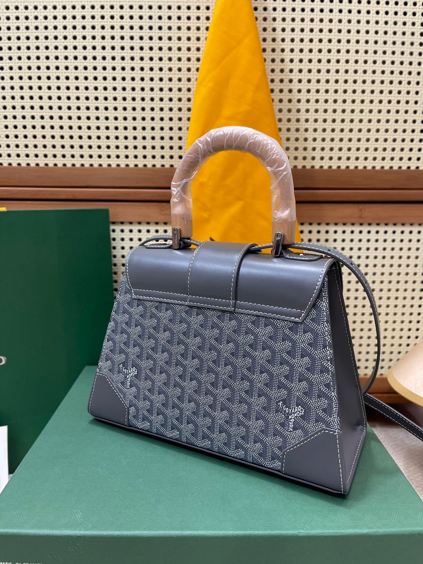 GOYARD Saïgon Structuré PM Bag (VARIOS COLORES)