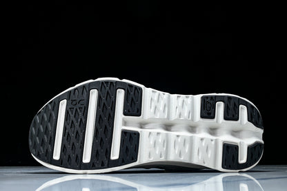 ON CLOUDTILT (Varios)