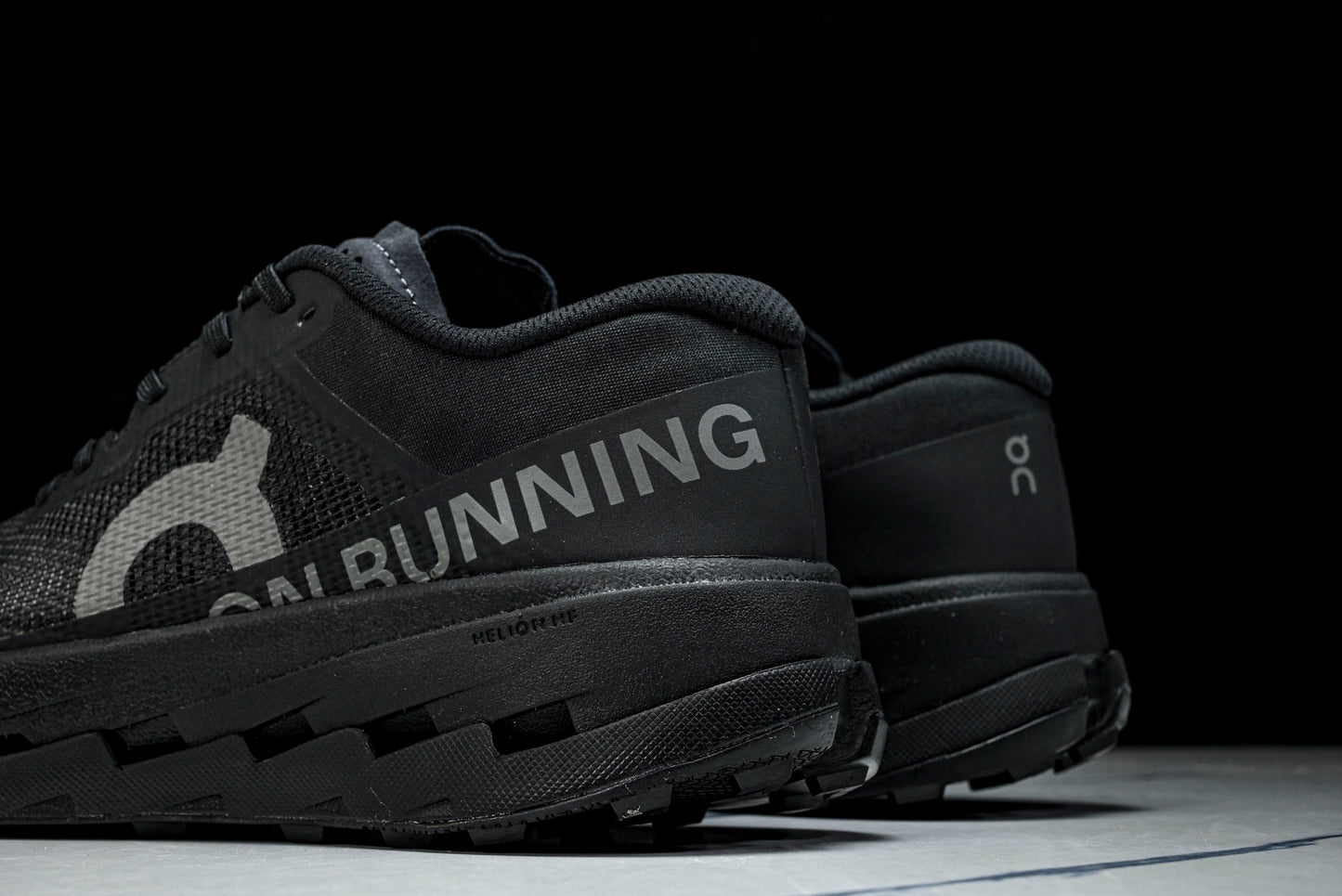 ON CLOUDMONSTER (Varios)