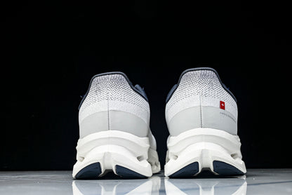 ON CLOUDTILT (Varios)