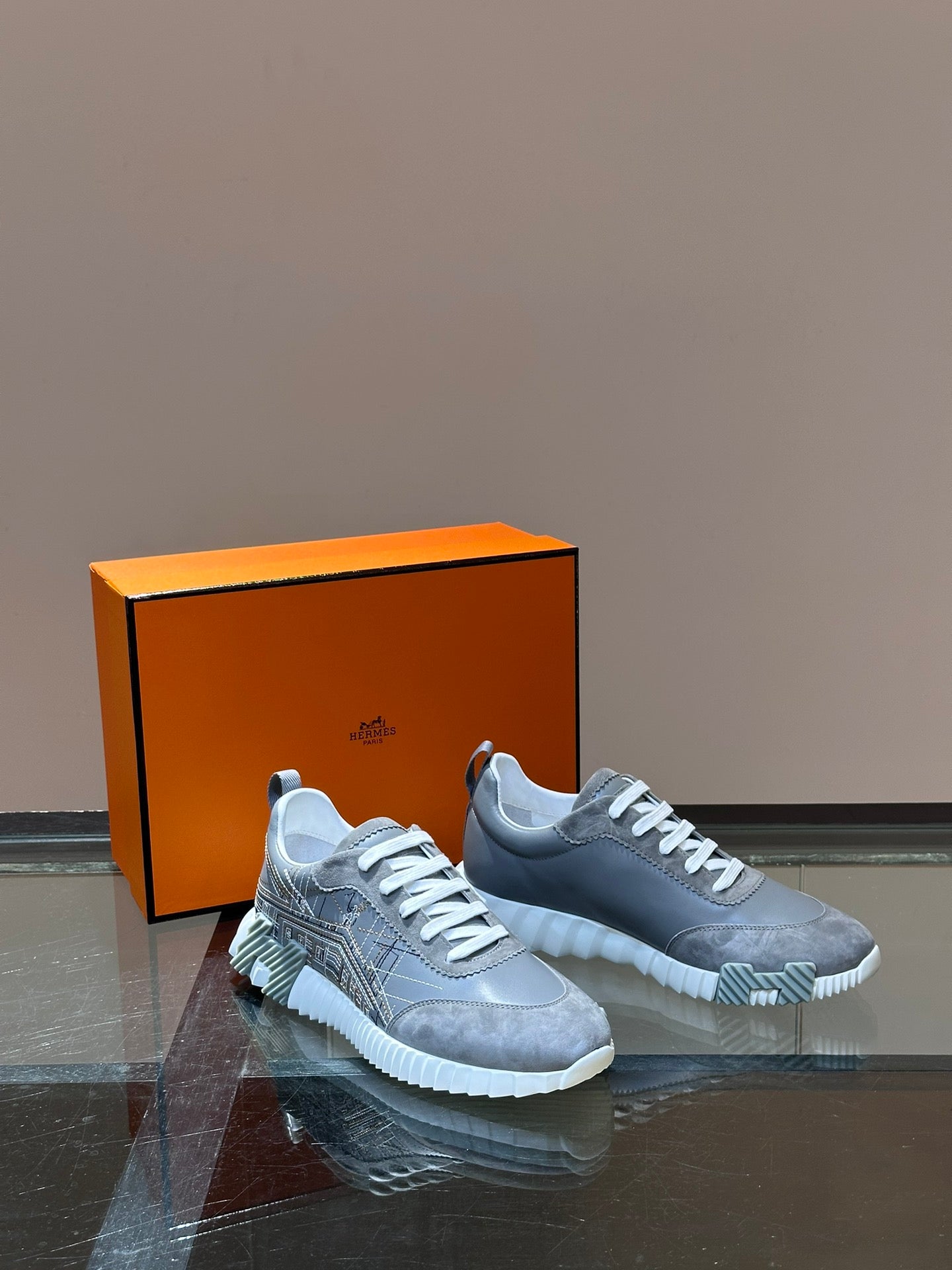 HERMES Bouncing sneaker (VARIOS)