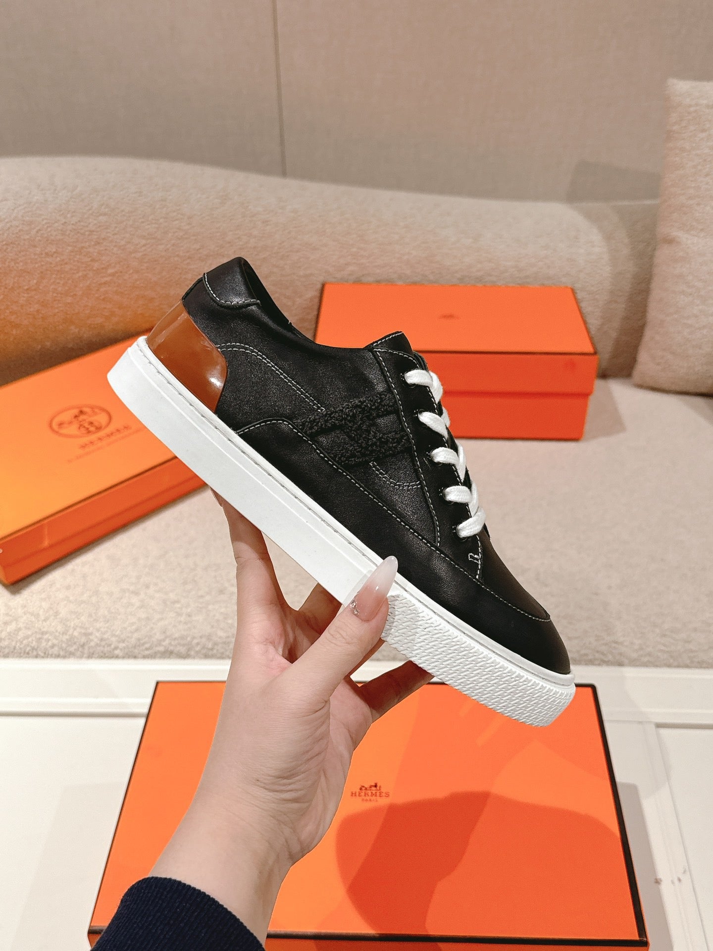 HERMES Deep Sneakers